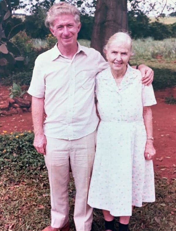 John e Ruth Walker, fundadores